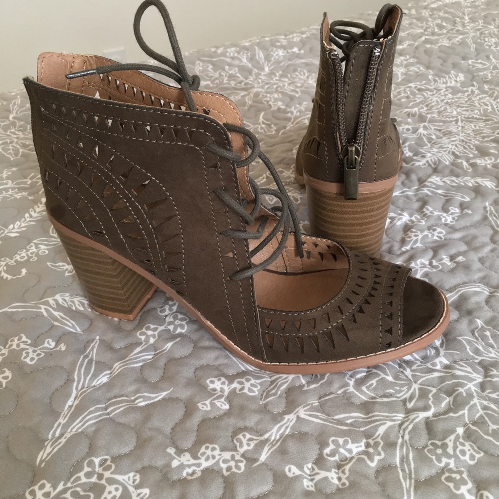 Cute wedge heels